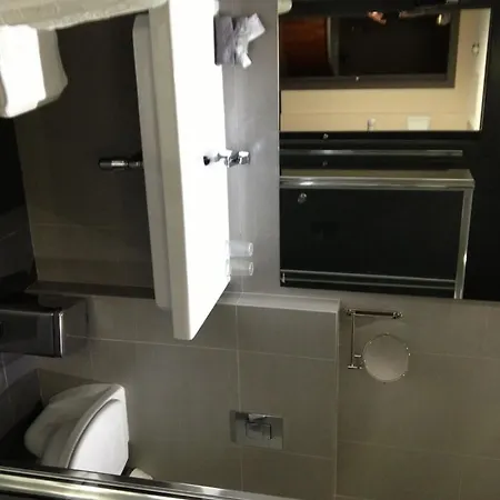 Hotel Adelma 2*